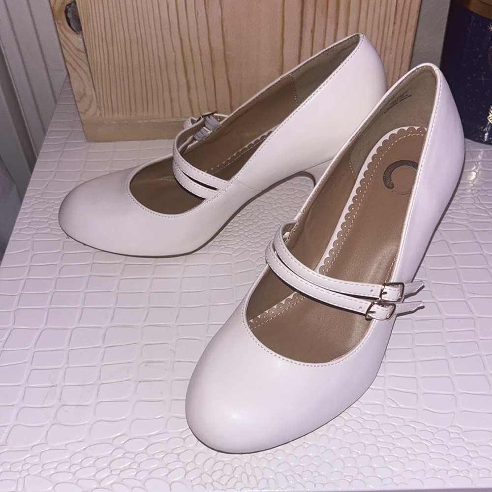 Mary Jane Round Toe Heels - Picture 11 of 11
